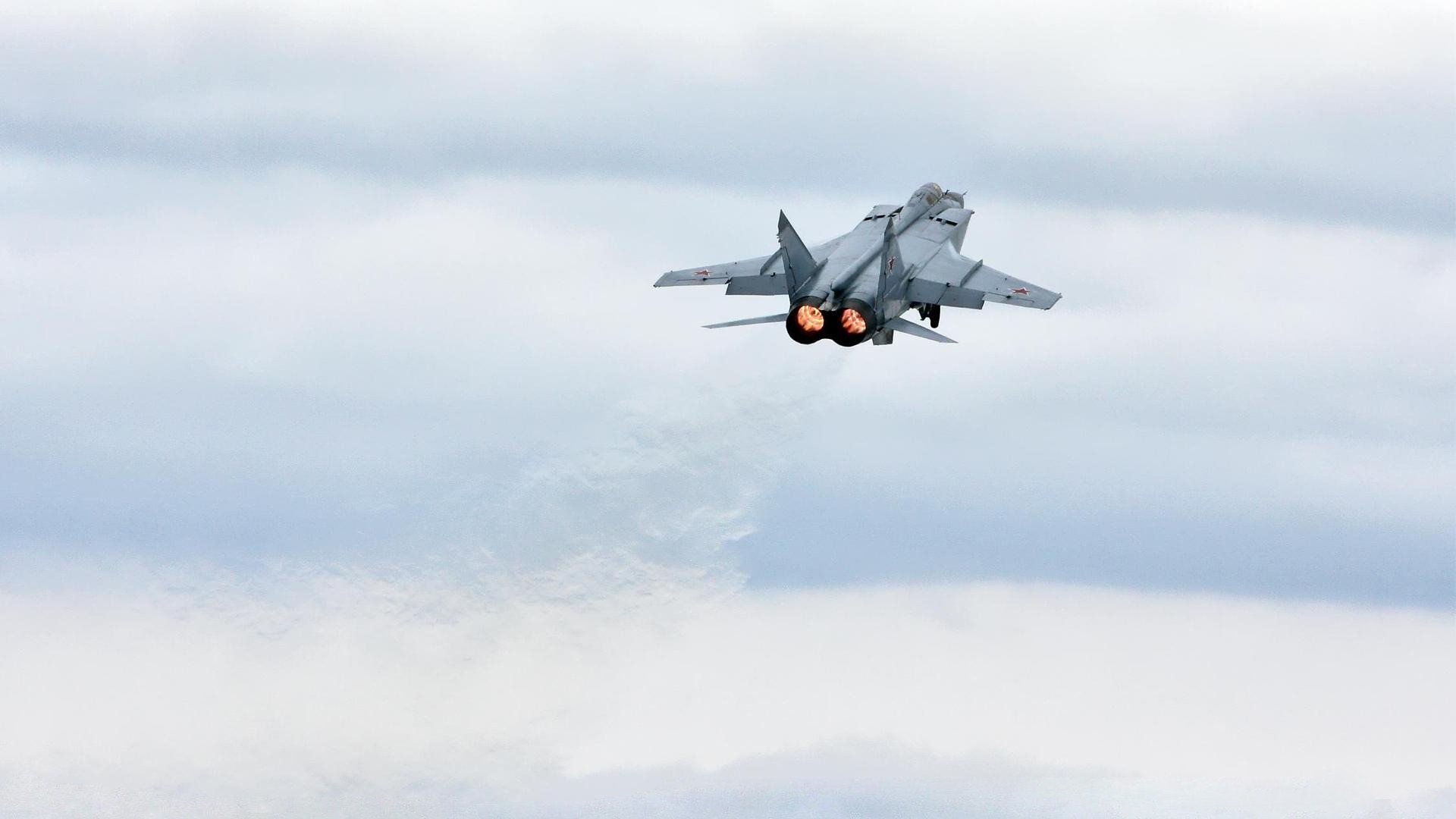 夏日数字雪崩，凯恩连续得分背后的降级区外预言