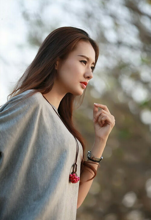 慈善赛上演奇幻夜,毕尔巴鄂重炮轰垮非洲鹰,巴黎核心李刚仁妙手执棋定乾坤